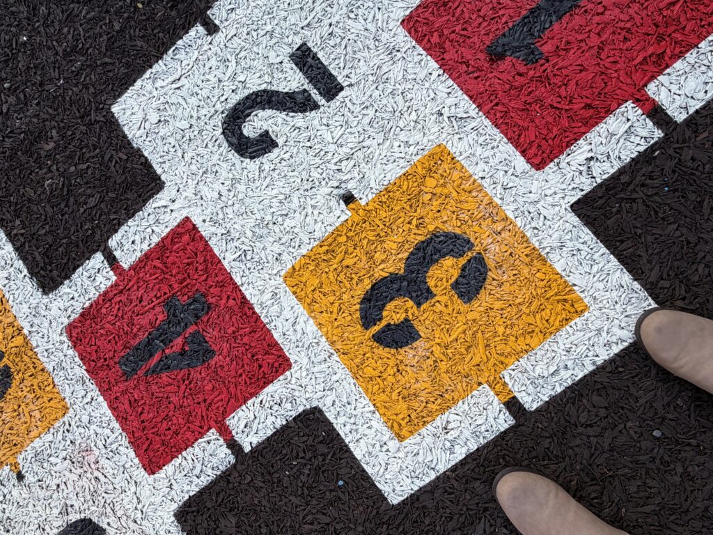 Hopscotch Zoomed (2)